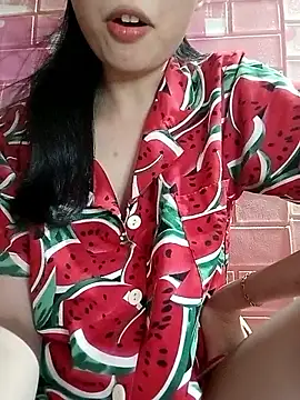 Chammy720 online show from April 1, 2:47 pm