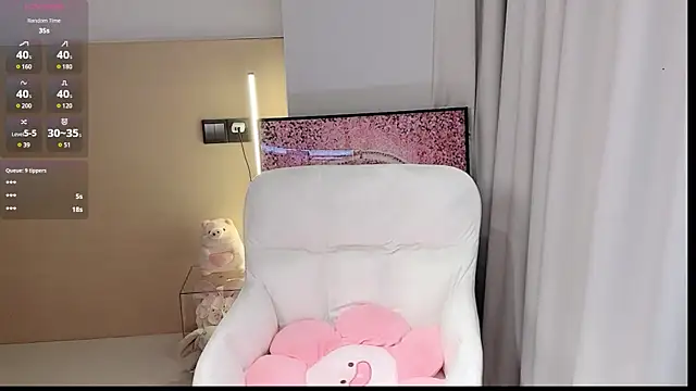 tutu-l online show from February 8, 5:27 pm