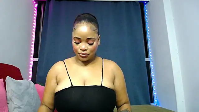 FifiBae1 online show from April 6, 9:05 pm