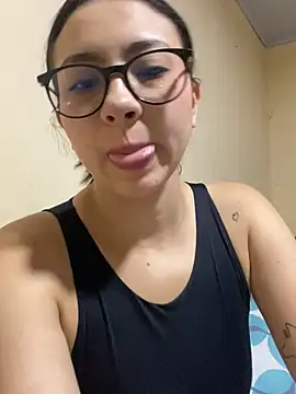 Shayla--broos online show from February 6, 5:05 pm