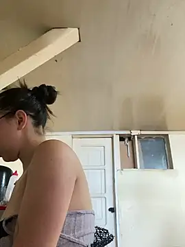 Shayla--broos online show from February 24, 8:18 pm