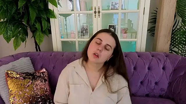 MikaFoxy online show from April 9, 6:19 am