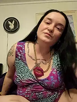 kendrarayyy online show from January 13, 1:44 am