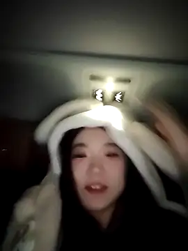 Sun-001 online show from February 17, 1:10 pm