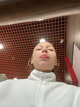 LeiaMood online show from February 4, 6:49 am