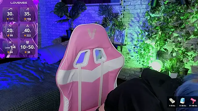 Ashley Veil online show from February 20, 9:04 pm