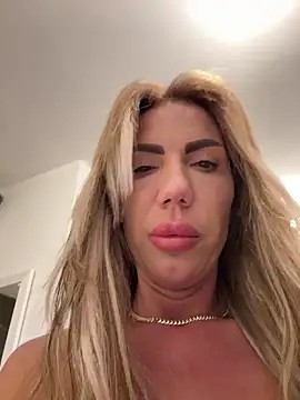 Missolevelvet online show from April 3, 10:08 pm