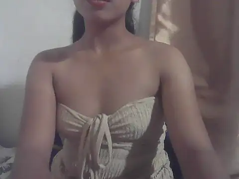 lovelypinay31xx online show from April 2, 1:41 pm