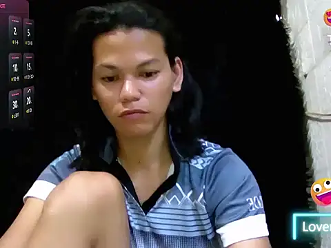 HugeAgatha online show from June 17, 2:46 am