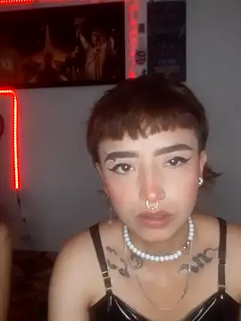 AlexxaAndRileyy online show from January 16, 7:21 pm