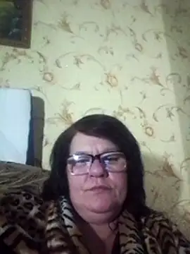 NysiOlsen online show from February 5, 4:10 pm