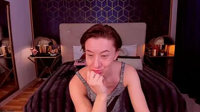 GingerWixxx online show from February 25, 7:18 am