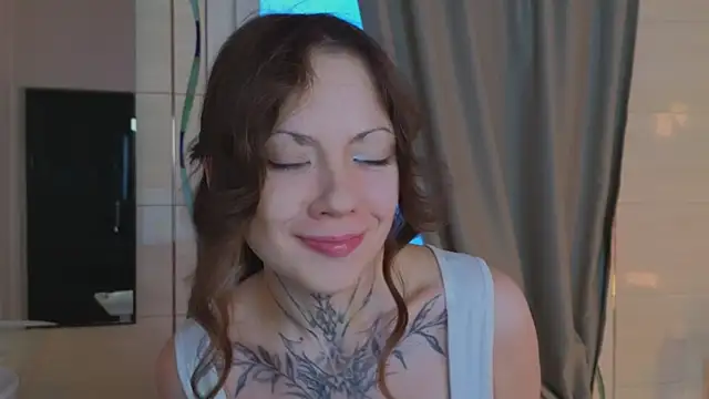 MoonHaze   online show from January 14, 7:57 am