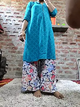 OthersWife4U online show from April 5, 1:04 am