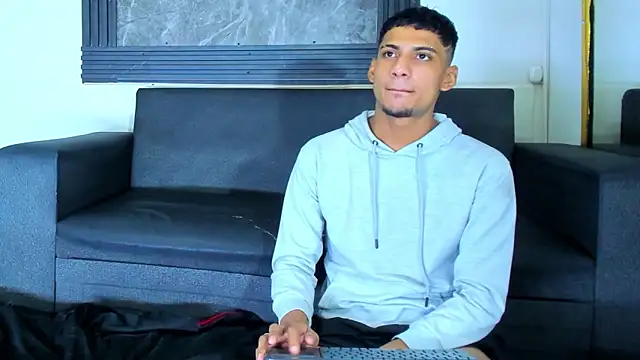 ALEX KEITH26 online show from February 18, 11:53 am