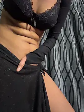 Sassyreyaaa online show from February 13, 7:59 pm