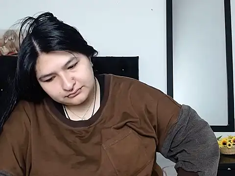 LauraHorny69 online show from March 8, 1:37 pm