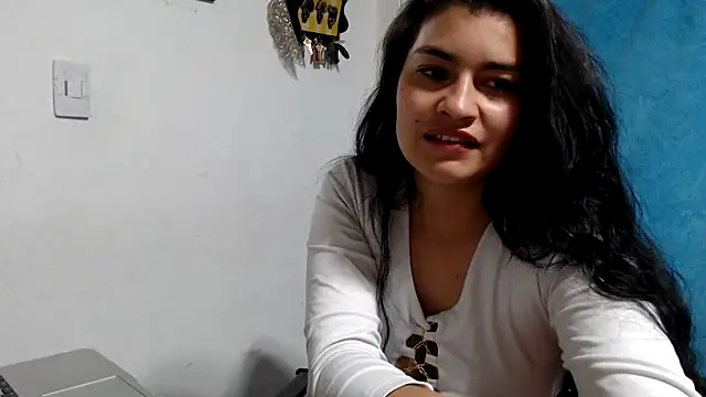 Scarlett Hot69 online show from March 12, 8:39 am