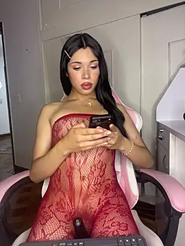 DollCamila online show from April 18, 3:03 pm