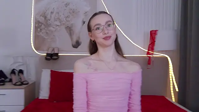 Emily Simon online show from April 6, 5:08 am