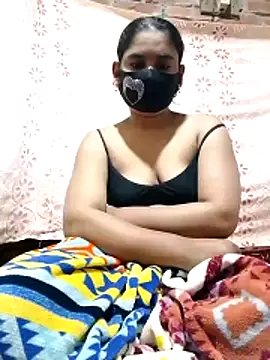 Hot Sweeti online show from February 5, 10:29 am