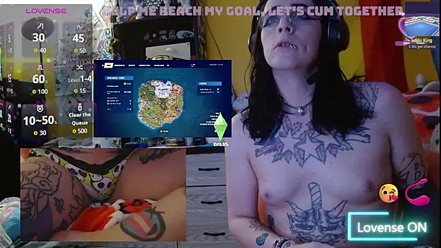 KylaRaven online show from May 15, 4:38 am