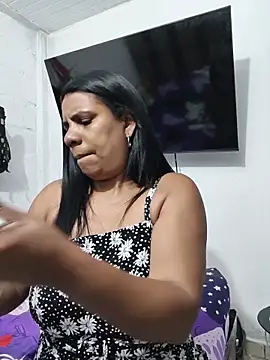 Zeyllyjhonson online show from March 7, 2:24 pm