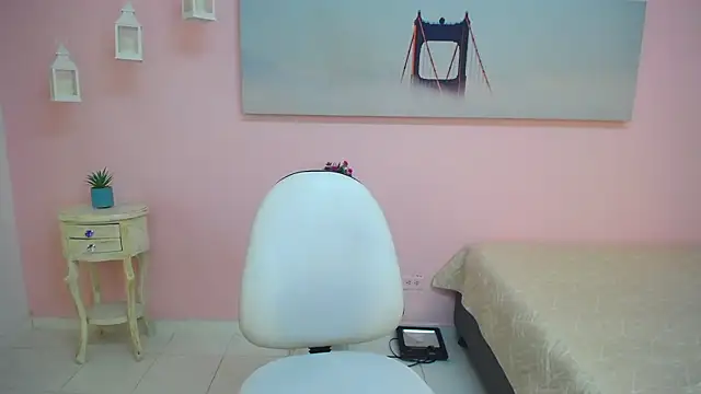 scarlett clyde online show from February 13, 1:57 pm