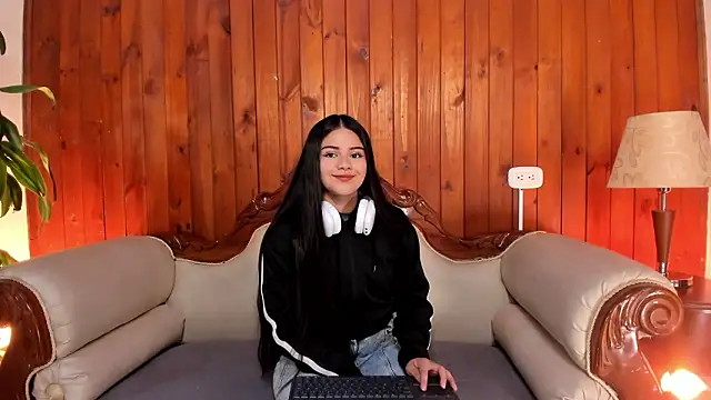 CottonCloud20 online show from March 3, 2:01 pm