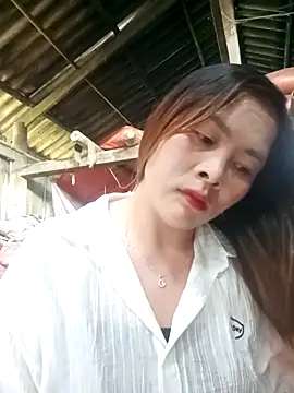 Bling sexy online show from April 6, 8:37 am