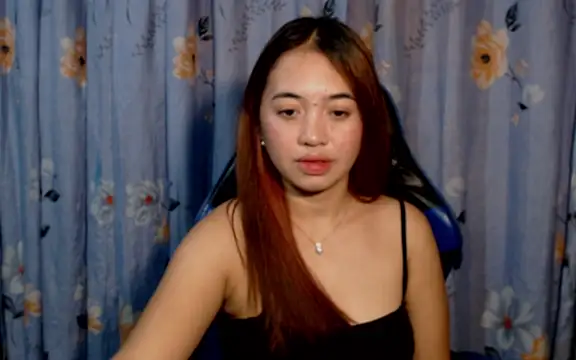 pinay mayahiga online show from April 5, 3:00 pm