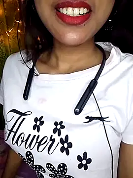 Maliha Chowdhury online show from March 24, 7:30 pm