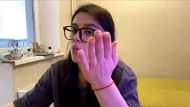 SaintMari online show from May 30, 2:26 pm