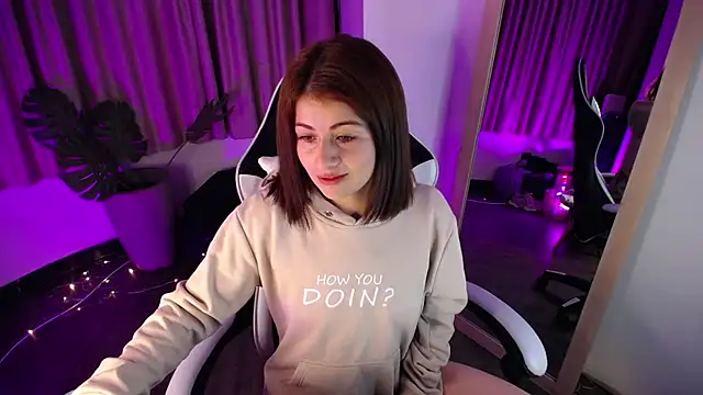 teylo80as online show from February 5, 11:35 am