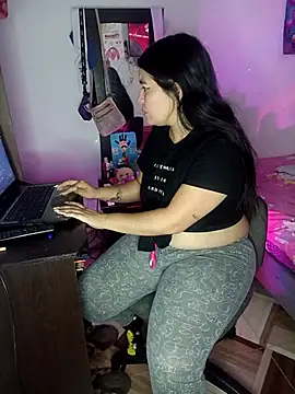 NatalyySexy2123 online show from January 18, 2:19 am