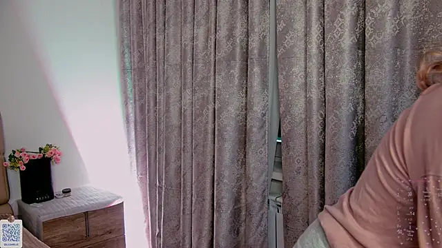 LilianBliss online show from March 4, 9:32 pm