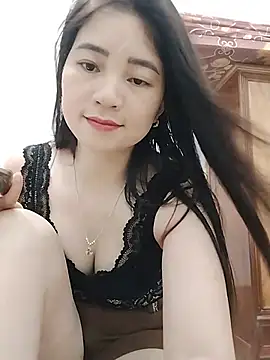 LoveLillyy69 online show from June 20, 1:03 pm