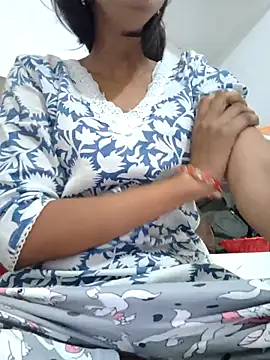 Cute-Natashaa online show from May 5, 2:47 am