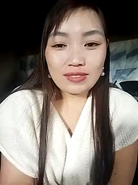 lia-coy online show from March 6, 3:45 am