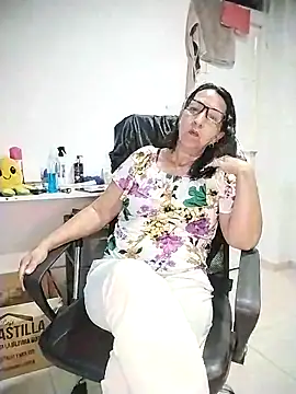 RosseLaure online show from June 13, 2:53 am