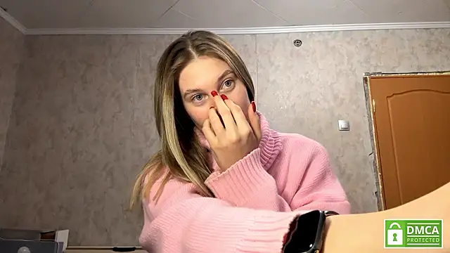 Jolievic online show from March 15, 5:04 pm