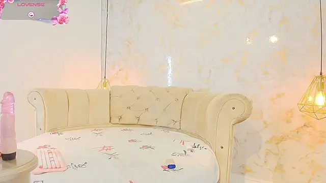 tifanibrown online show from February 7, 1:37 pm