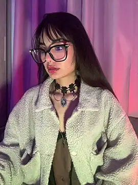  Lucycherry online show from April 30, 4:18 am