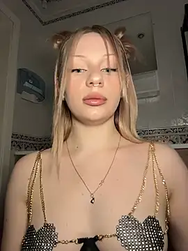 DayaFoxy online show from February 20, 11:45 am