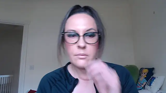 PsychicDominatrix online show from July 3, 9:04 am