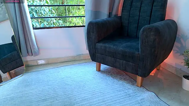 aramjones online show from April 12, 12:19 pm