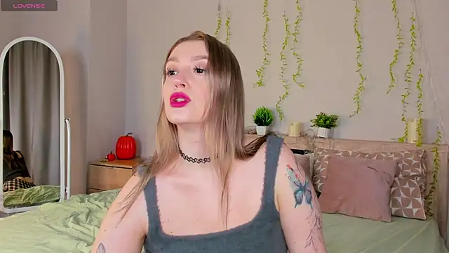 Viickie Nelsson online show from March 27, 9:32 am