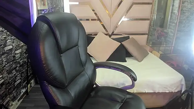 Shara Oz online show from February 8, 3:43 am