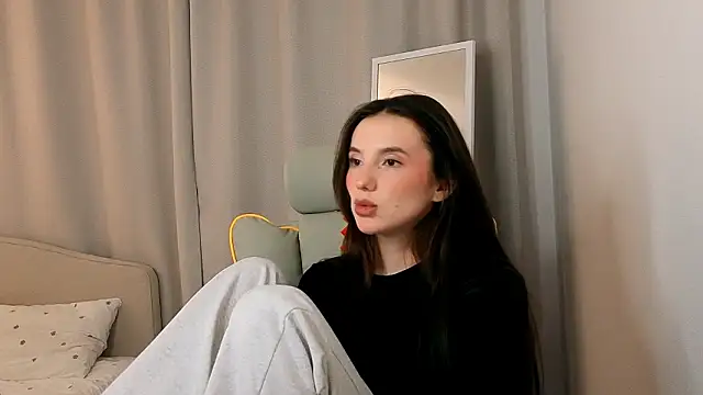 ssandralovin online show from February 20, 8:09 pm