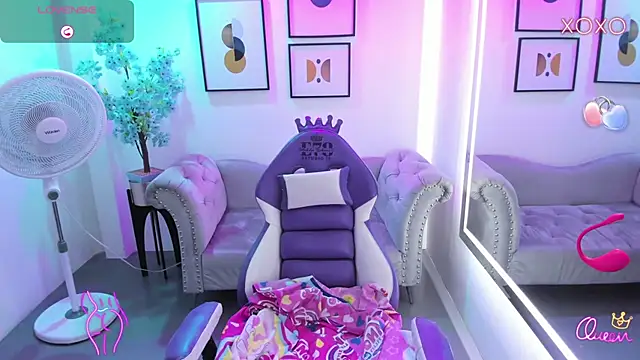 Victoria  doll online show from March 26, 12:29 pm